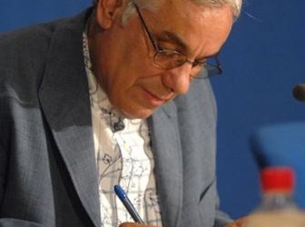 El escritor Luis León Barreto nos invita a la presentación de la primera novela sobre el carnaval más original de Canarias